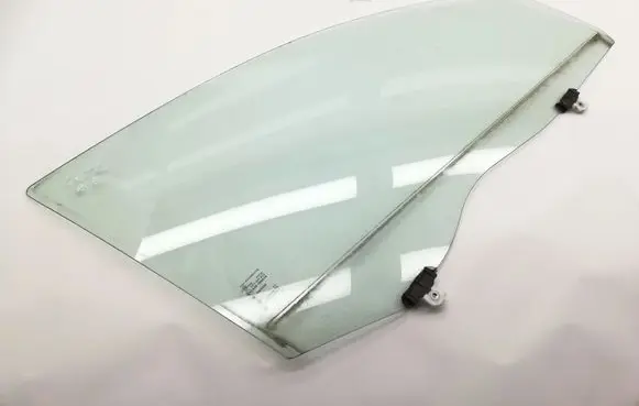 Mitsubishi Space Star Front door window glass four-door 
