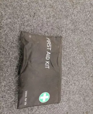 Volvo S60 First aid kit 