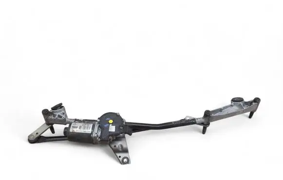 Mercedes-Benz CLA C117 X117 W117 Front wiper linkage and motor A1768200040 A1769061800