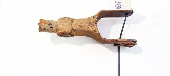 Engine mount bracket