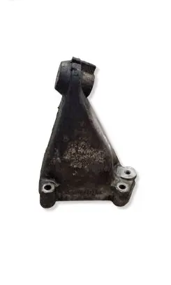 Mercedes-Benz C W203 Engine mounting bracket A2712230904