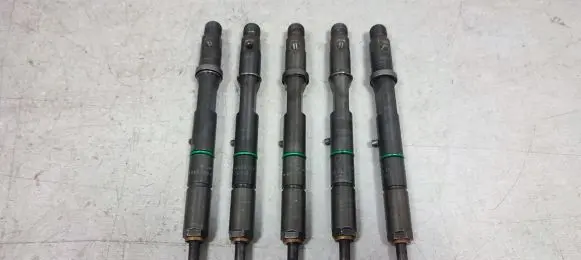 Audi A4 S4 B5 8D Fuel injector 0432133836