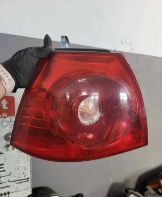 Volkswagen Golf V Rear/tail lights 1K6945095E 028490102A 00737394