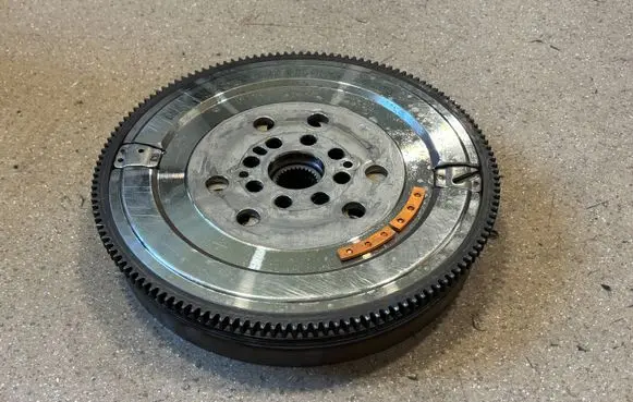 BMW X2 U10 Dual mass flywheel 5A87395