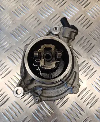 BMW X3 E83 Vacuum pump 7791232 700437012 16T0321374