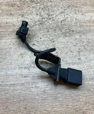Opel Astra H Crankshaft position sensor 0281002 477
