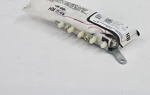 Skoda Superb B8 (3V) Seat airbag 3V0880242J 630227900