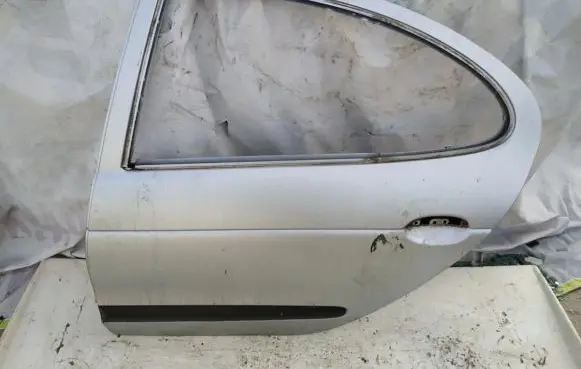 Renault Megane I Rear door 