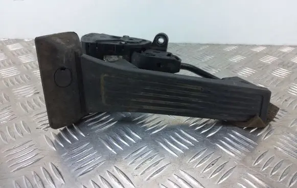 KIA Optima Accelerator throttle pedal KF00224A2S900