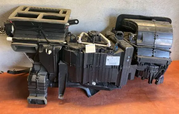 Dodge RAM Interior heater climate box assembly AA443290
