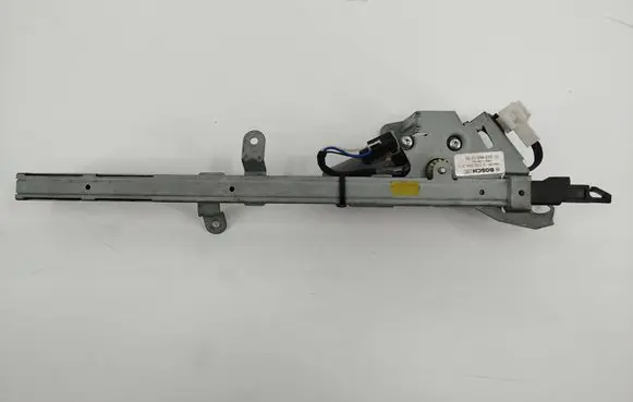 Mercedes-Benz CLK A209 C209 Seat belt adjustment motor 2038600282 0132004319