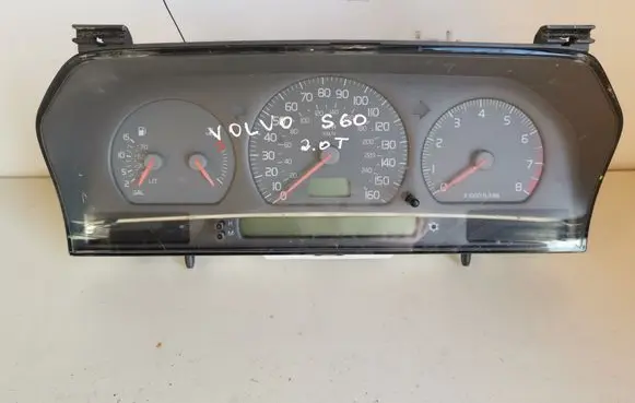 Volvo S70 V70 V70 XC Speedometer (instrument cluster) 9148932 69794670T