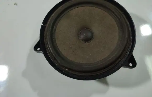 Audi A6 S6 C5 4B Front door speaker