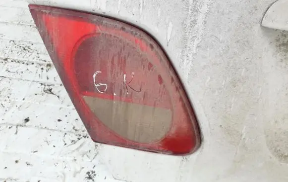 Mercedes-Benz E W210 Tailgate rear/tail lights