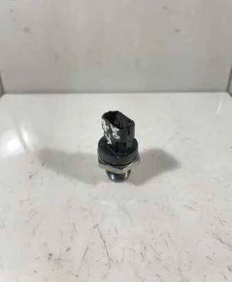 Fuel pressure sensor