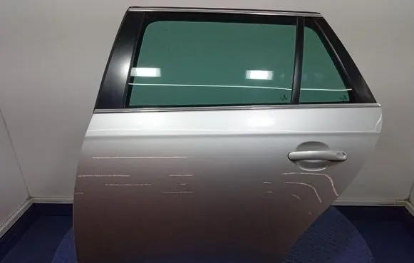 Volkswagen Golf Plus Rear door 