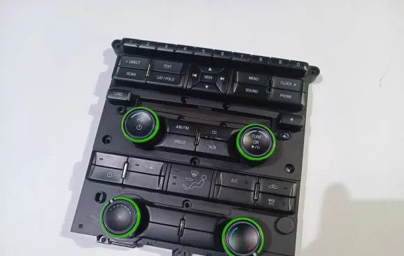 Ford Mustang V Head unit multimedia control CR3T-18A802-JA