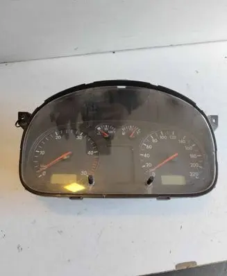 Seat Alhambra (Mk1) Speedometer (instrument cluster) 88311300
