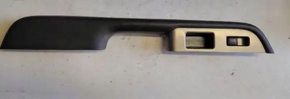Nissan X-Trail T30 Electric window control switch