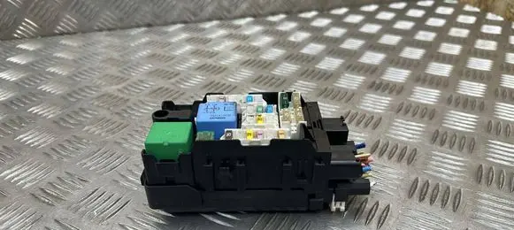 Peugeot 508 RXH Fuse module 9665492680