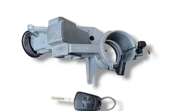 Opel Astra H Ignition lock 2421430