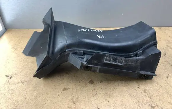BMW 3 E46 Intake resonator 7069517 51717069517