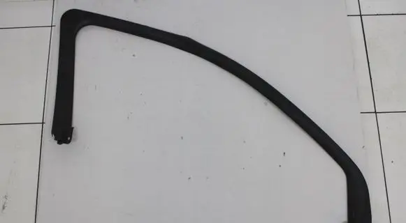 Opel Adam Front door glass trim molding 