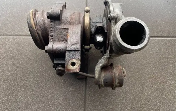 Mercedes-Benz Vito Viano W639 Turbo A6460960299