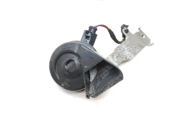 Audi A3 S3 8V Horn signal 5Q0951221F 8V0951210D 6033FB2701