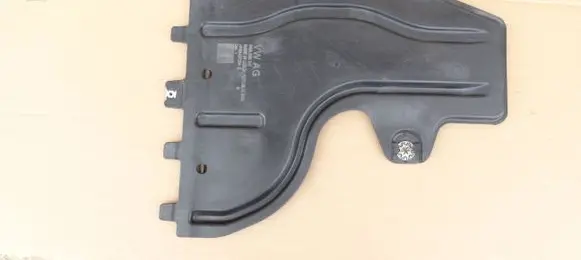 Audi A3 8Y Engine splash shield/under tray 5WA825101