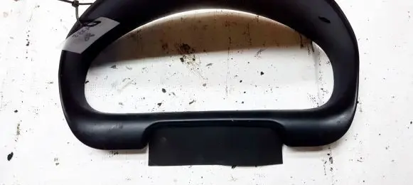 Mitsubishi Carisma Dashboard trim MR114066