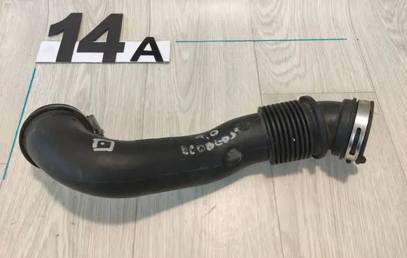 Ford Fiesta Intercooler hose/pipe C1B19C623AC 1078377S01