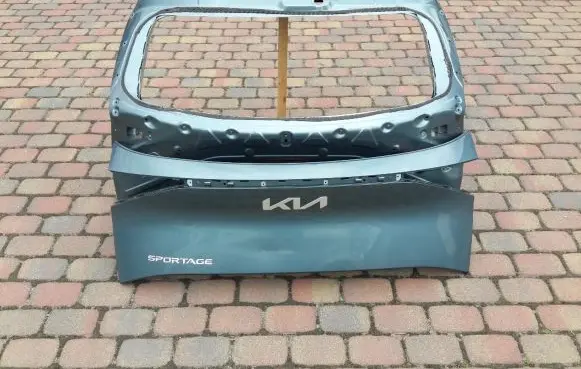 KIA Sportage Tailgate/trunk/boot lid 72825-R2000