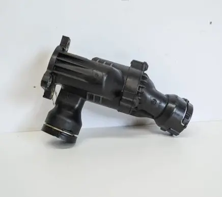 Audi A6 S6 C7 4G Thermostat 04L121111H