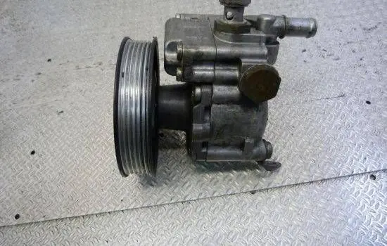 BMW 3 E90 E91 Power steering pump