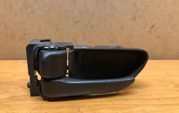 Subaru Impreza II Rear door interior handle