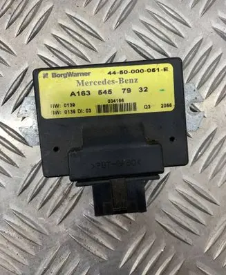 Mercedes-Benz ML W163 Transfer box differential control unit A1635457932 4450000051E