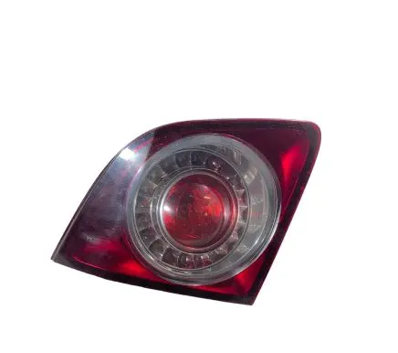 Volkswagen Golf Plus Tailgate rear/tail lights 5M0945093H