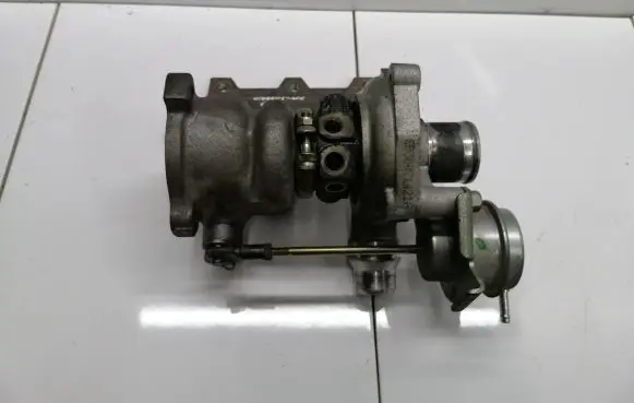 Renault Captur Turbo 144103742R