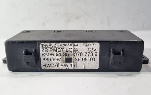 BMW 5 E39 Door control unit/module 689667 369801 F28558AA