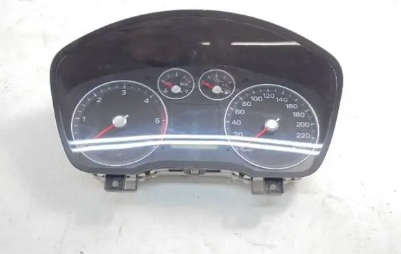 Ford Focus C-MAX Speedometer (instrument cluster) 4M5T10849GM