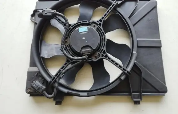 Hyundai Getz Electric radiator cooling fan GF17M21