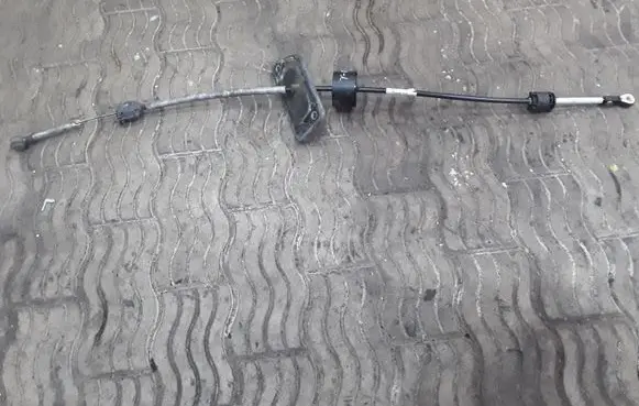 Volkswagen Transporter - Caravelle T5 Gear shift cable linkage 7H1713265A 7H1713265