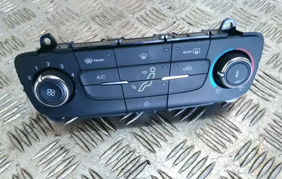 Ford Focus Climate control unit F1ET19980FM