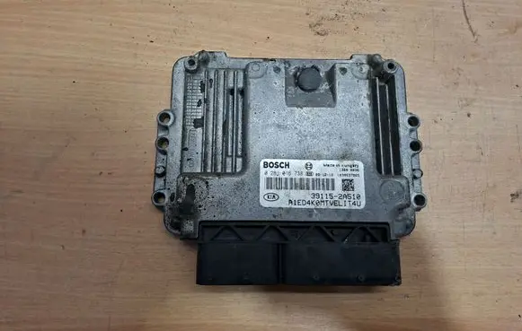 KIA Ceed Engine control unit/module 391152A510