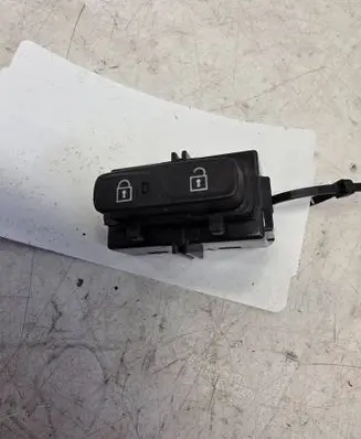 Volvo S60 Central locking switch button 31318990