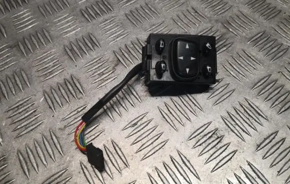 Mercedes-Benz S W220 Wing mirror switch 2208211551 A2208211551