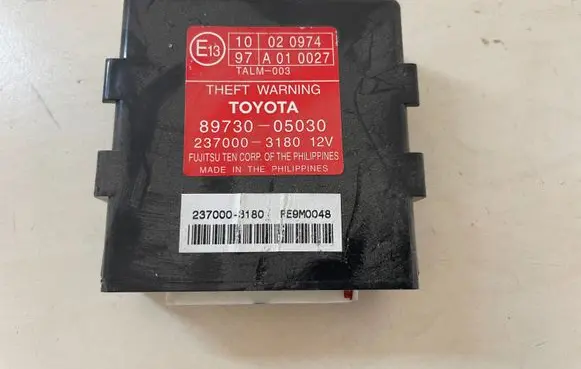 Toyota Avensis T250 Alarm control unit/module 2370003180