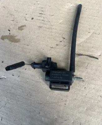 Volvo XC60 Turbo solenoid valve 31339879 19T085 70051502