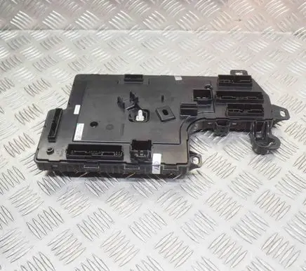 Tesla Model 3 Central body control module 107867390H